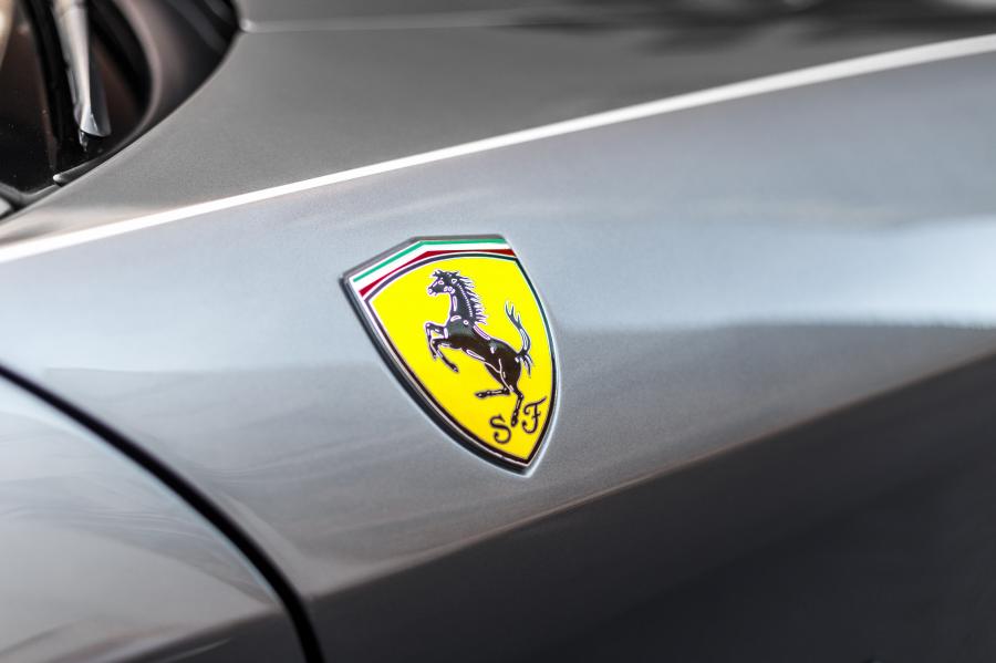 Логотип Ferrari 612 Scaglietti HGTS Russian Limited Edition 2007 года  (фото 10 из 19)